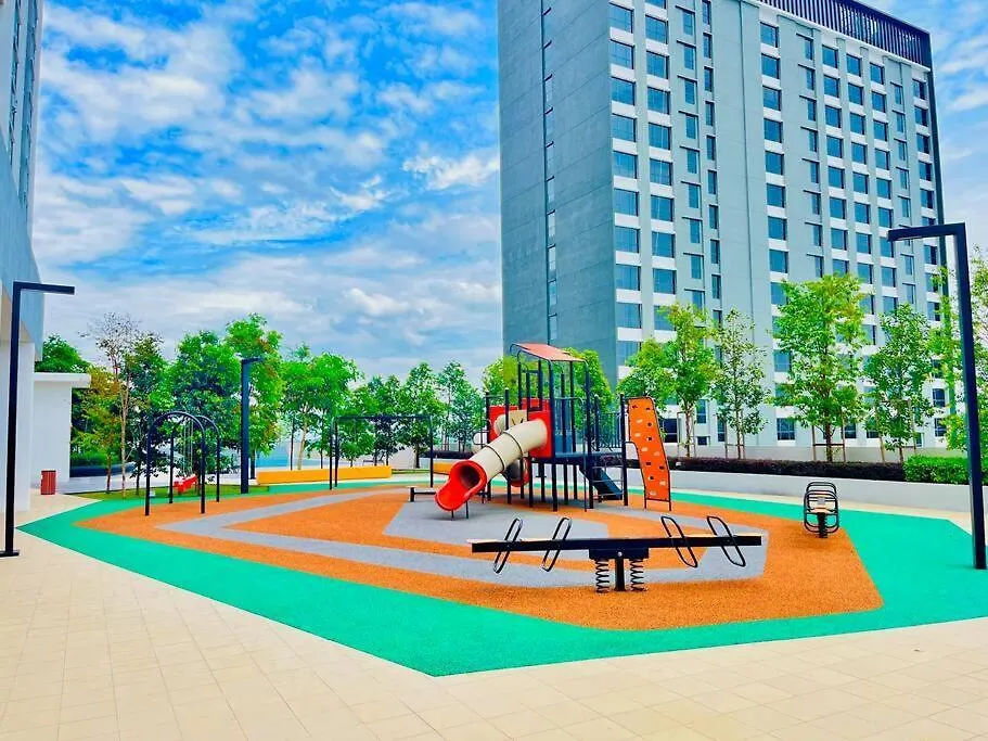 Apartment Alanis Suite Residence @ Sepang
